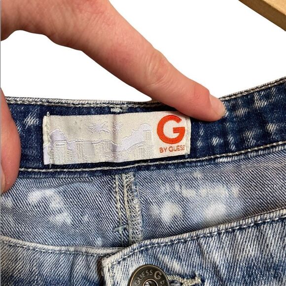 G BY GUESS Acid Washed Straight Leg Jeans Size 32 - Picture 3 of 6